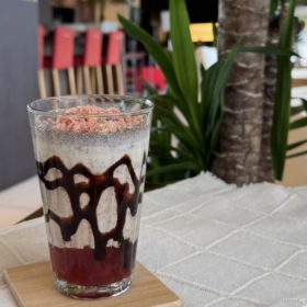 “Cafe Miss Jeanie” 4月～6月の期間限定メニュー