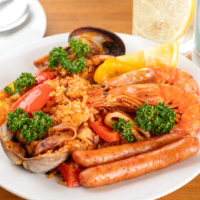 パエリア風ごちそうご飯