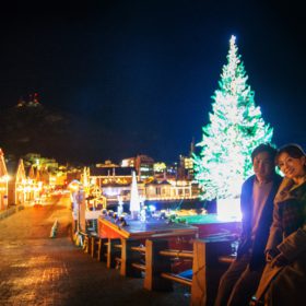 【12月】海上に浮かぶツリーが輝くクリスマスファンタジー